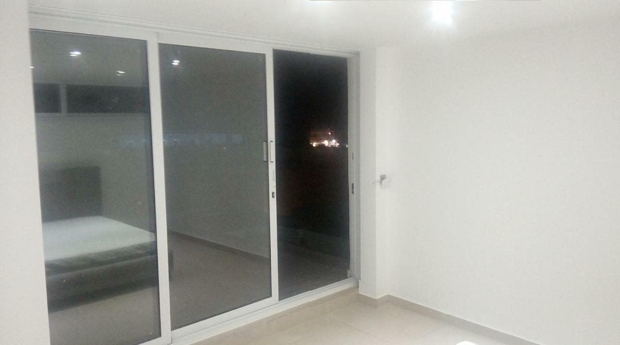 Freminore Sky Aprtments Ayía Nápa Extérieur photo